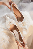 Elegant White Pearl Rhinestone Appliques 8 cm Stiletto Heels Pointed Toe Wedding Shoes